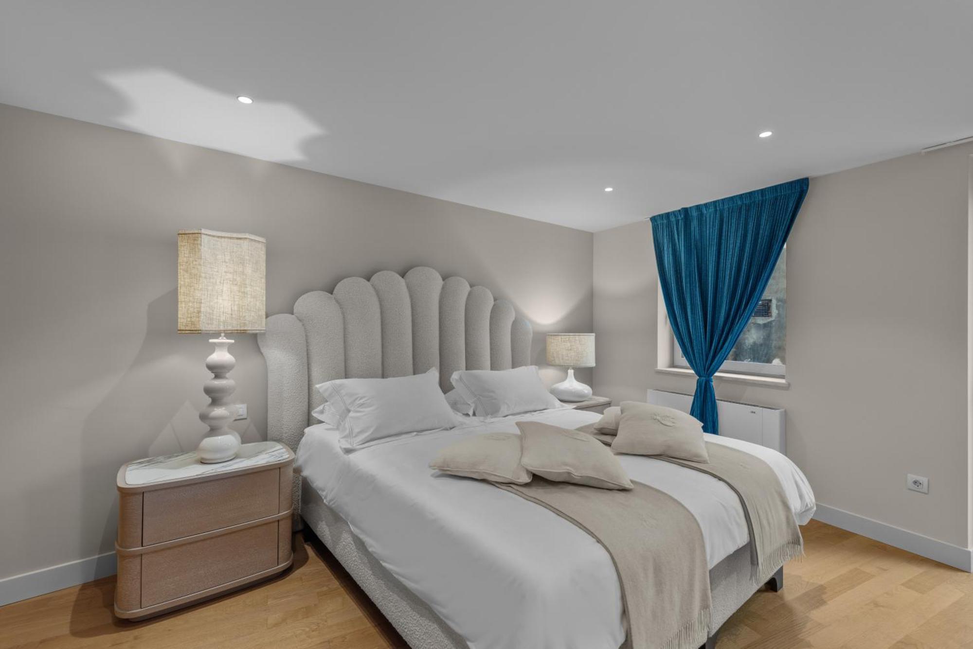 Town House Apartment *